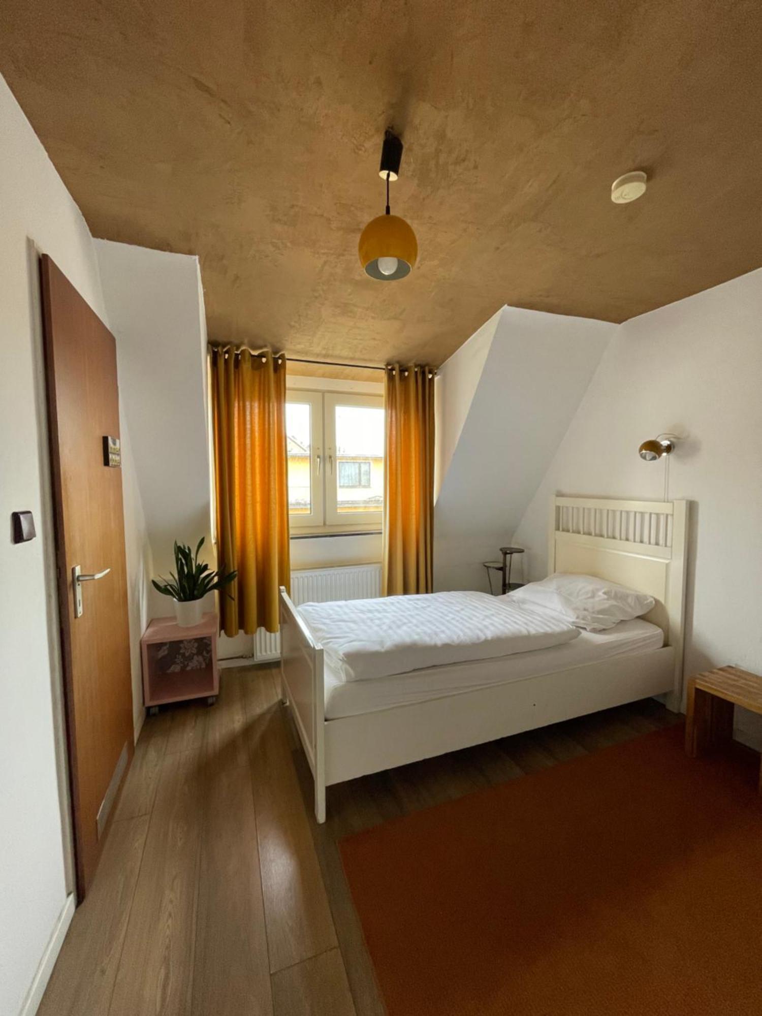 Weltempfaenger Backpacker Hostel Kolín nad Rýnem Exteriér fotografie